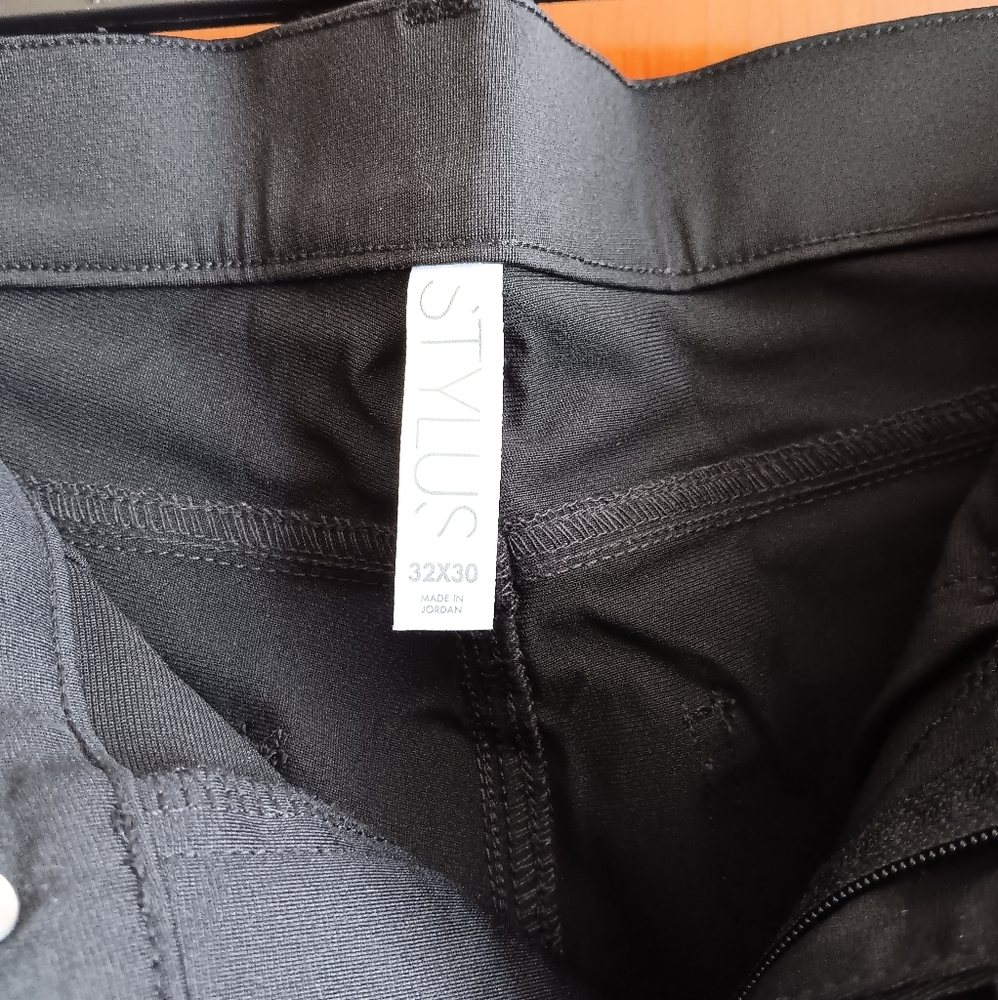 STYLUS  dress pants Size 32X30 Black